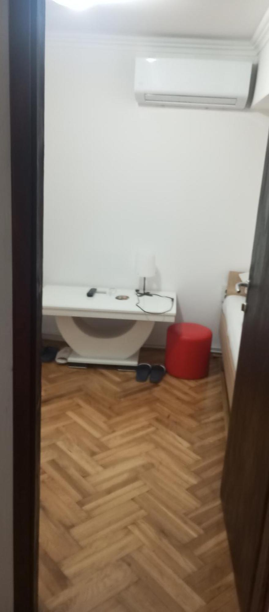 Airport Md Rooms 2 ベオグラード エクステリア 写真